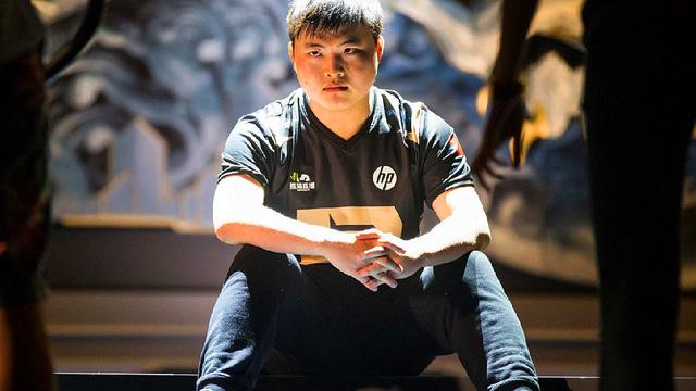 他距离贾巴 他距离贾巴