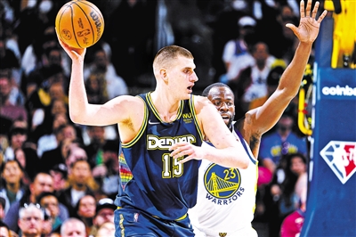 雷霆高居第 雷霆高居第